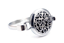 Load image into Gallery viewer, Cloud Pattern Aromatherapy Stainless Steel Locket Bracelet